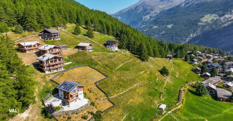 Beaux terrains à bâtir avec des vues magnifiques à Saas-Fee