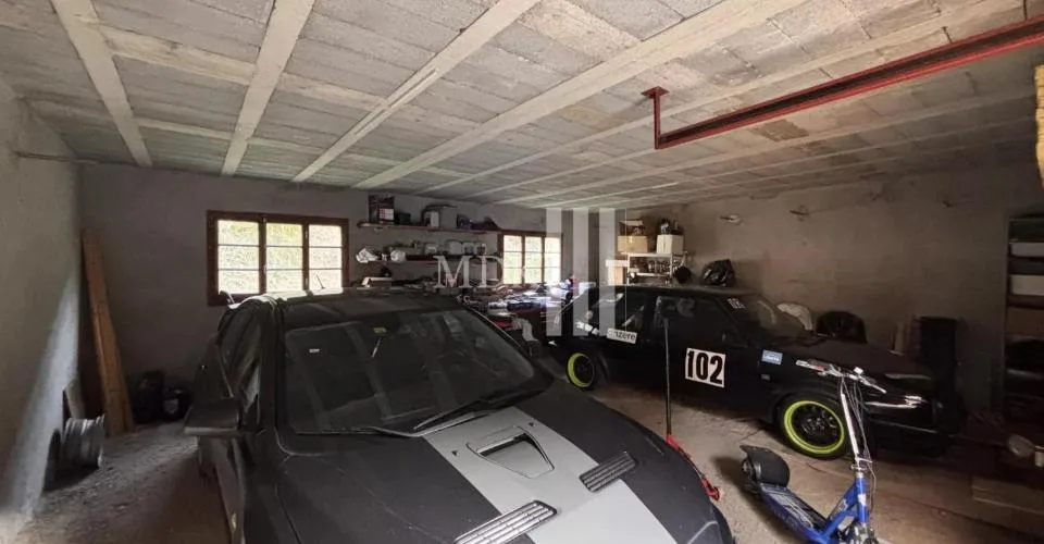 Parcelle constructible avec garage box à Val-d'Illiez