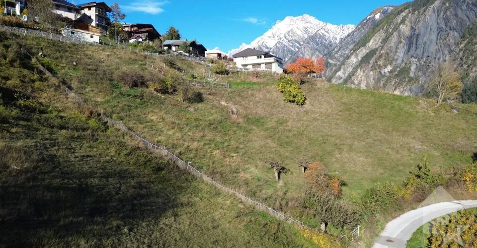 Terrain à vendre sur les hauts de Conthey avec une vue imprenable – Foto 6 von 8