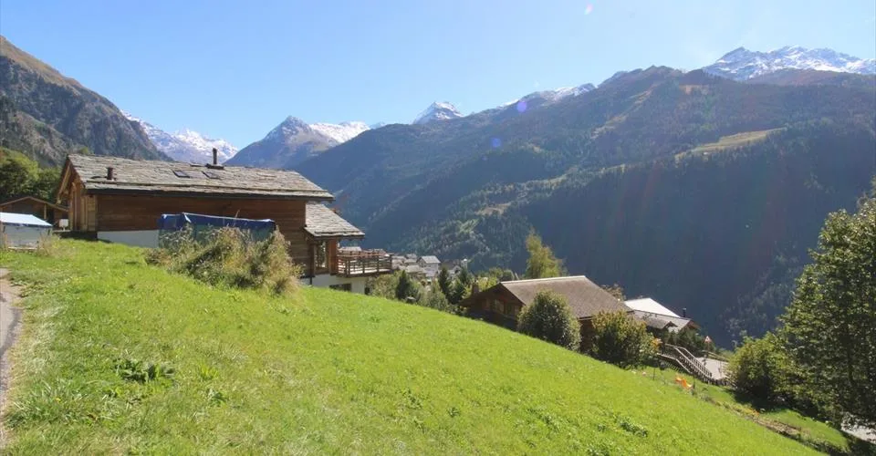 Terrain constructible à Sarreyer