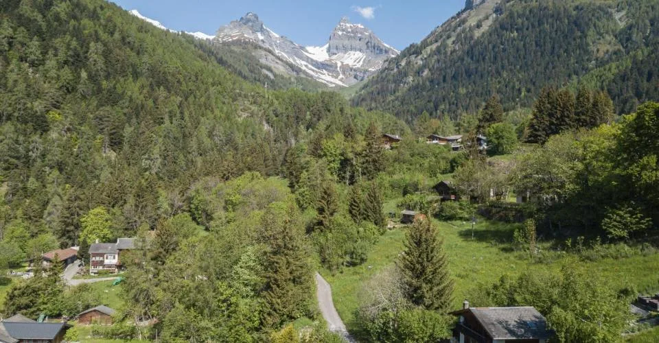 Sympathique terrain à bâtir - en zone T30