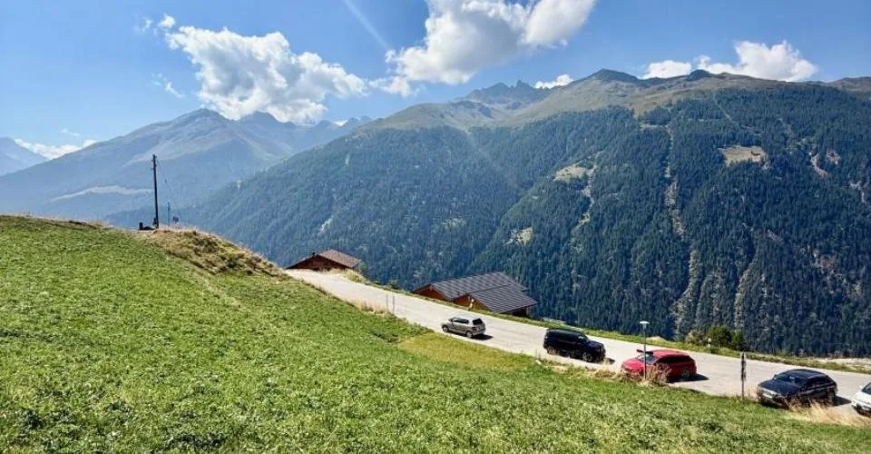 TERRAIN DE 3747 M2 - EISON (ST-MARTIN)