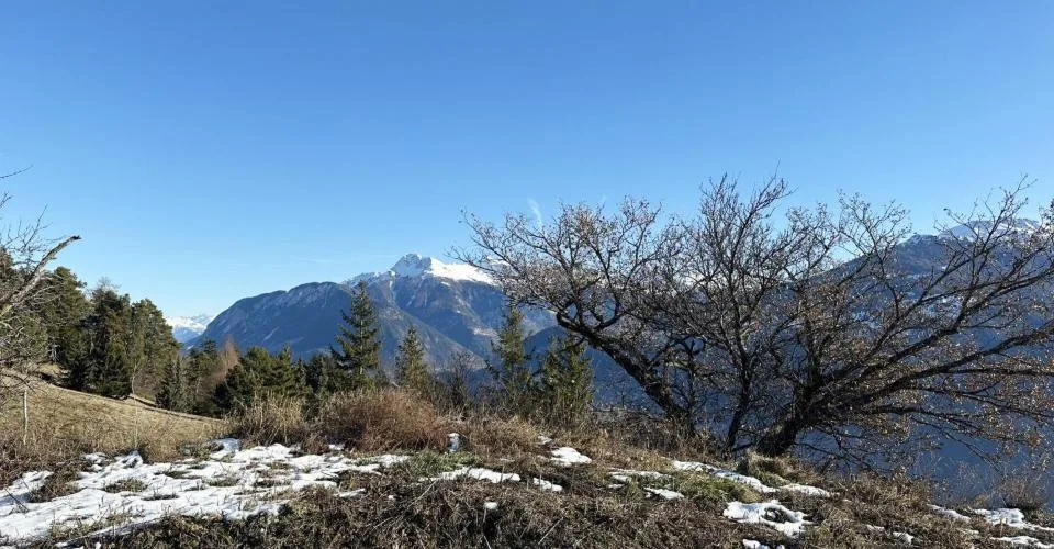 Terrain d'exception avec permis de construire en force Lens (VS).
