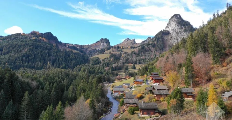 Torgon, terrain à bâtir avec permis de construire en force