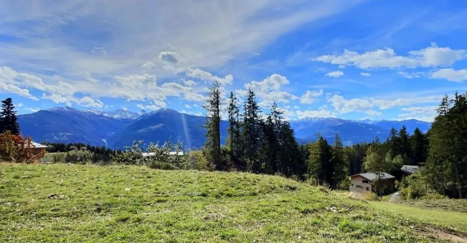 Objet rare à Crans-Montana - Grande parcelle à construire - Cadre Verdoyant, vue montagnes – Foto 2 von 10