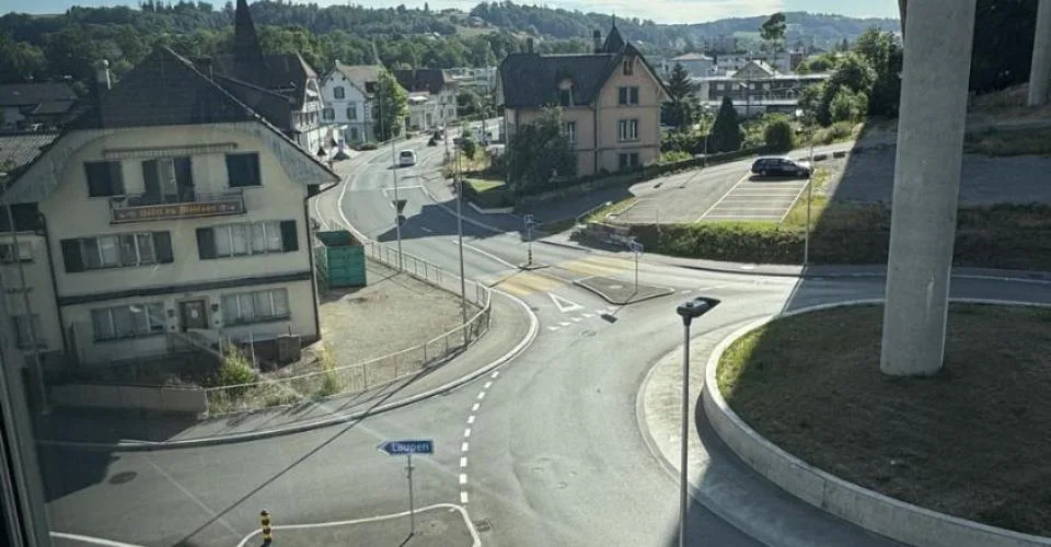 Ensemble immobilier mixte - axe stratégique Fribourg-Berne