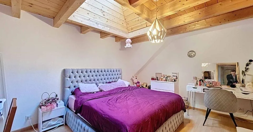 Immeuble d'habitation avec café-restaurant au coeur de la Broye