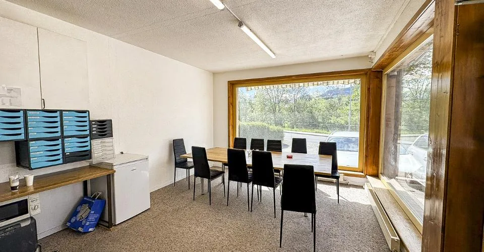 VUADENS | Immeuble mixte pour entreprises ou rendement – Foto 6 von 13