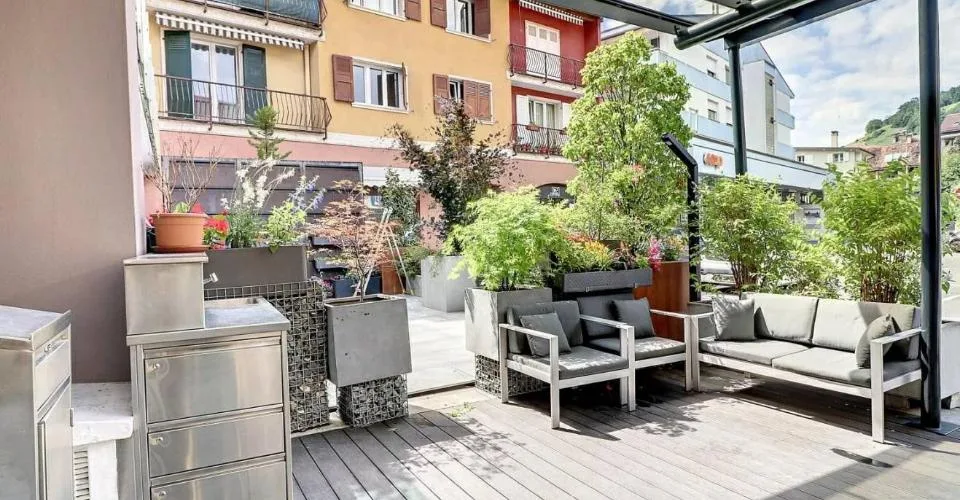 Immeuble de rendement mixte de 6 appartements et un restaurant