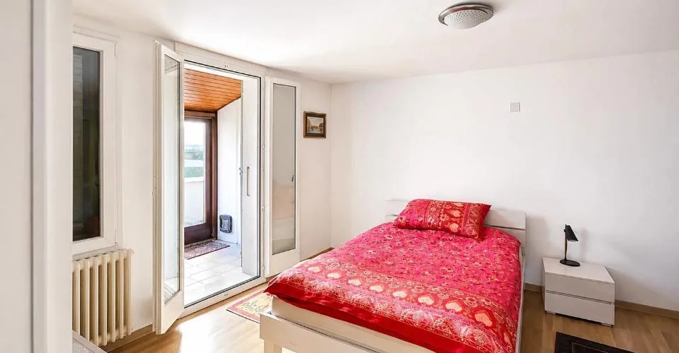 Petit immeuble résidentiel au centre de Rolle