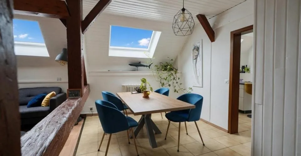 Maison paysanne de 1714 -- Trois logements, triplex familial et deux 2