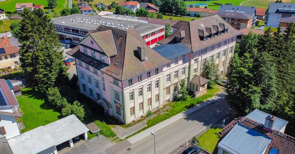 Immeuble industriel historique au coeur de Ste-Croix