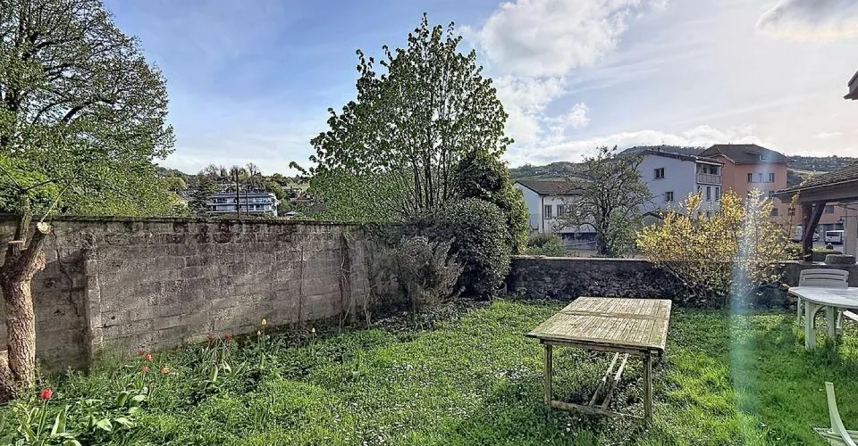 Lutry - Immeuble atypique dans le bourg
