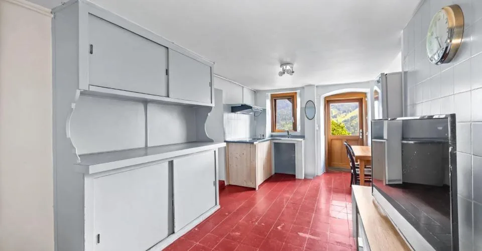 IMMEUBLE MIXTE OFFRANT DIVERSES POSSIBILITÉS D'UTILISATION- A SAISIR! – Foto 12 von 13