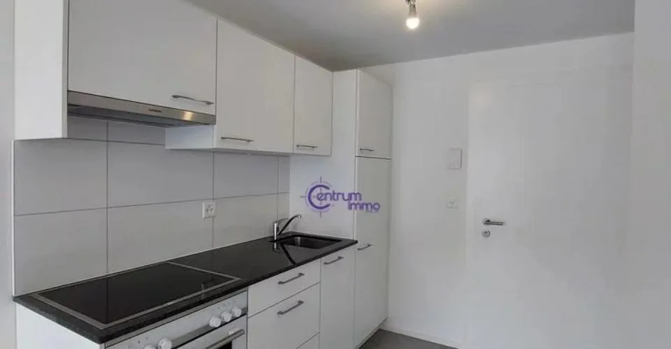 Immeuble comprenant 7 appartements ainsi qu'un local commercial