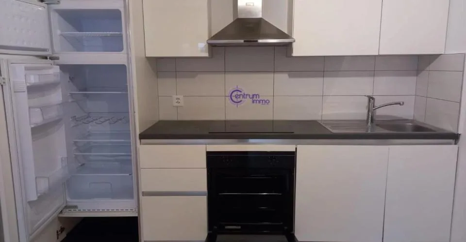 Immeuble comprenant 7 appartements ainsi qu'un local commercial