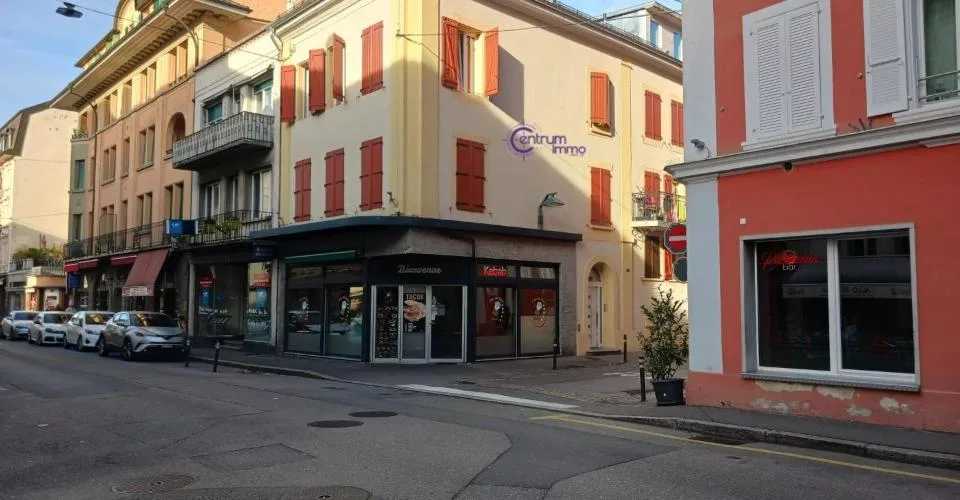 Immeuble comprenant 7 appartements ainsi qu'un local commercial