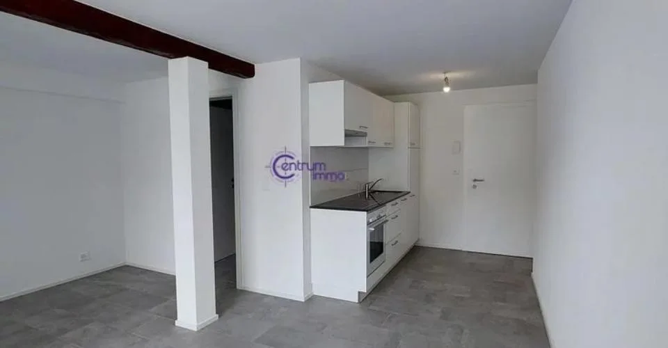Immeuble comprenant 7 appartements ainsi qu'un local commercial
