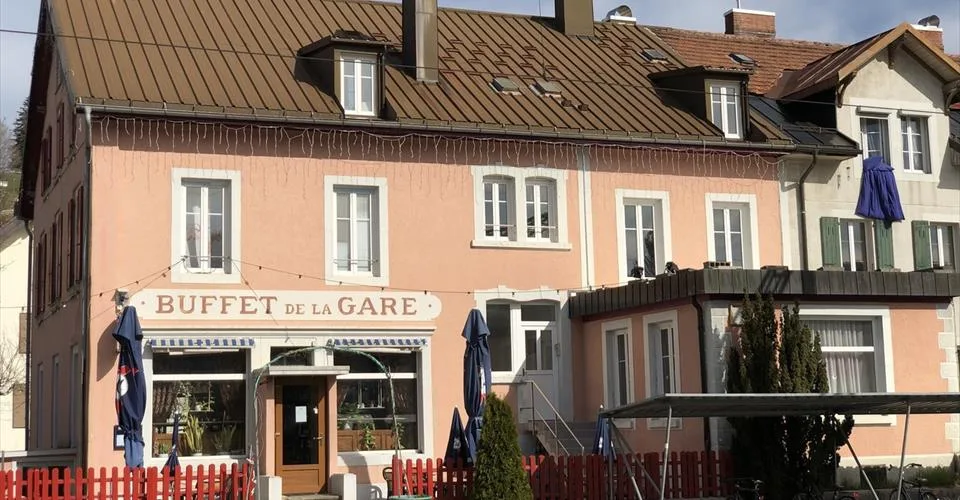 Immeuble mixte avec restaurant