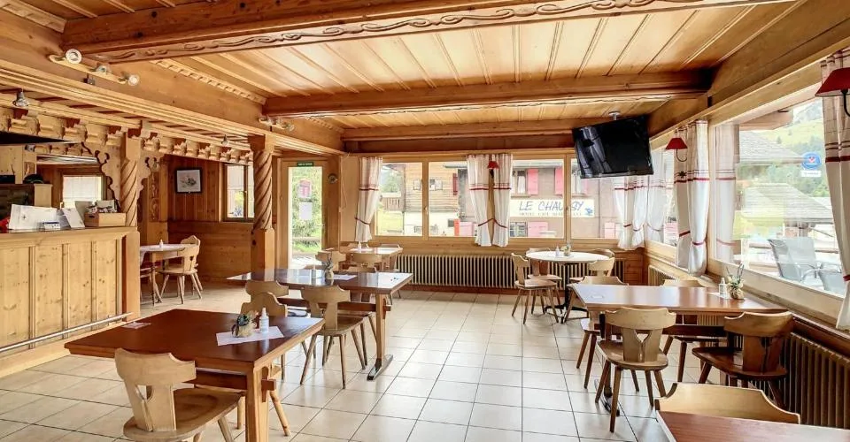 Chalet de deux appartements et un commerce | BC IMMO