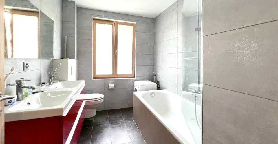 Maison à vendre avec potentiel de rendement locatif – Foto 7 von 11