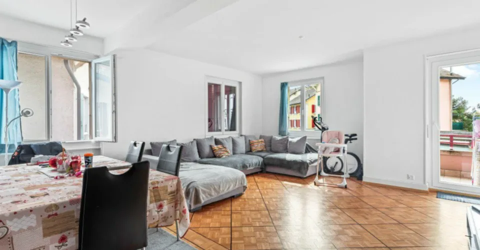 Immeuble mixte de rendement + local indépendant au coeur d'Oron-la-Ville