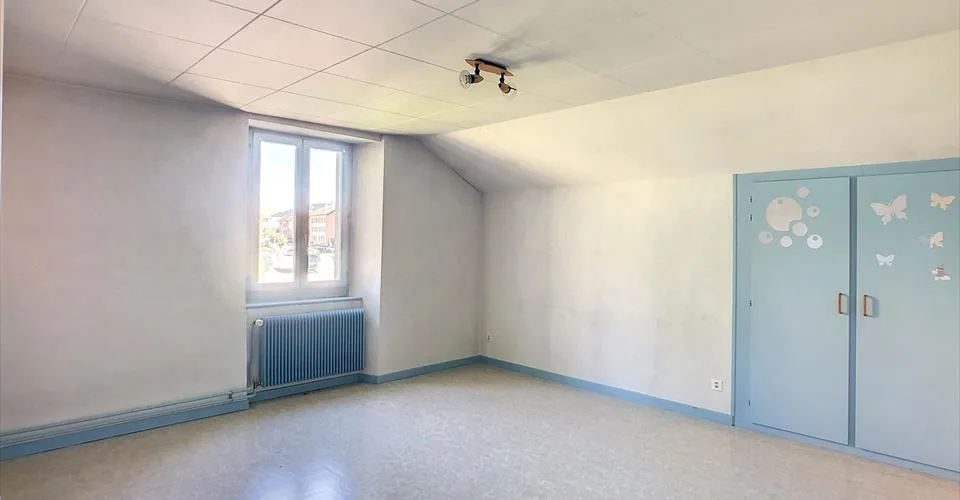 Immeuble mixte de 3779 m3, avec bureaux, dépôt, habitation et garages – foto 13 di 13