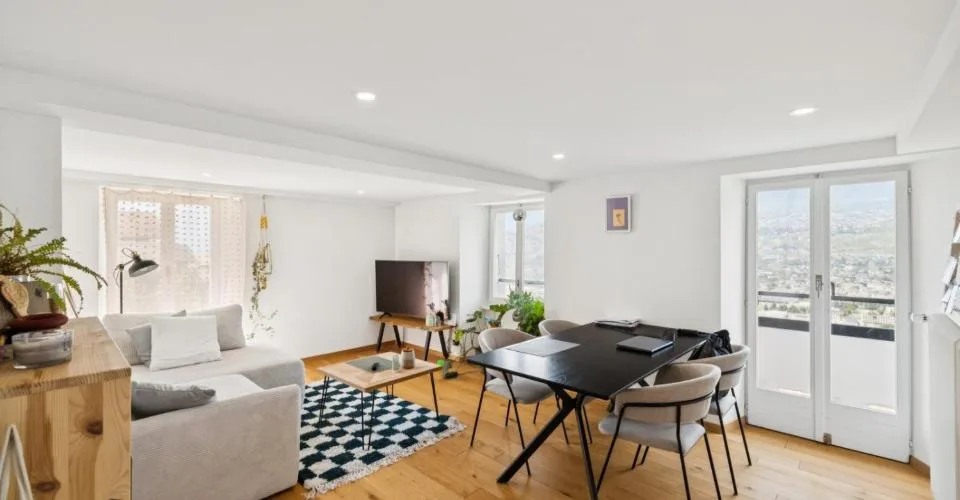 Immeuble locatif de 3 logements à proximité de Sion