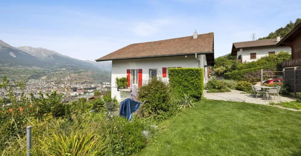 Immeuble locatif de 3 logements à proximité de Sion