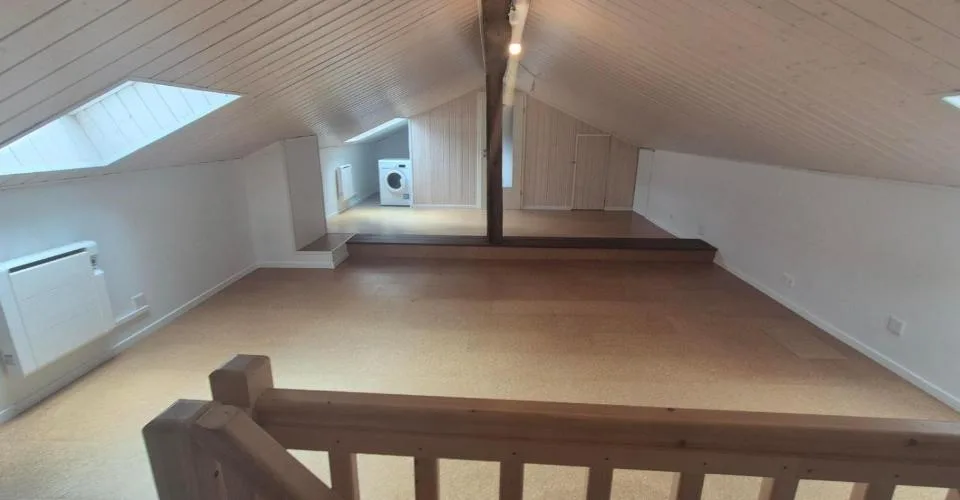 Maison villageoise de deux appartements. – Foto 5 von 7