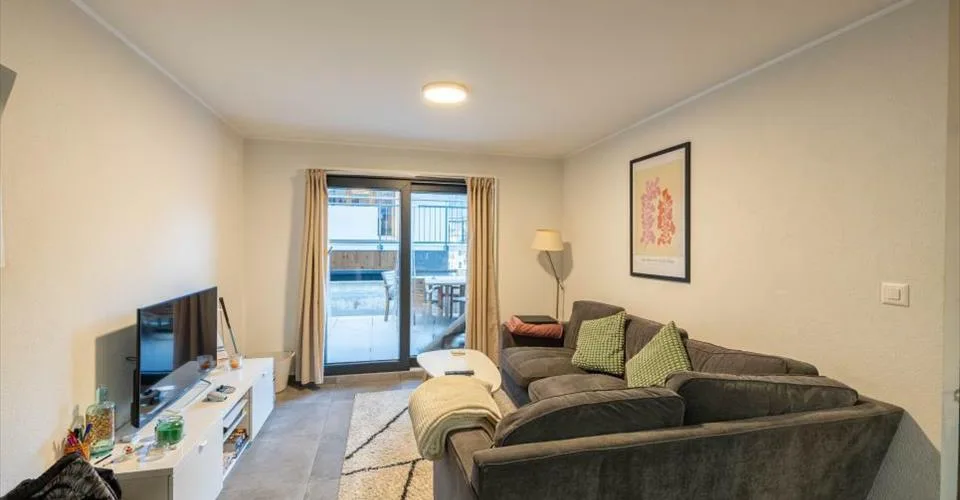 Immeuble avec revenus stables – logements, commerce et parking – Foto 7 von 13
