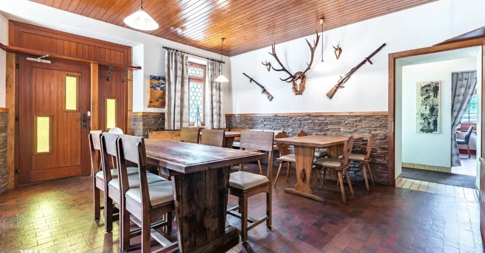 Hôtel-Restaurant Jägerheim dans un emplacement privilégié avec une large gamme d'utilisations