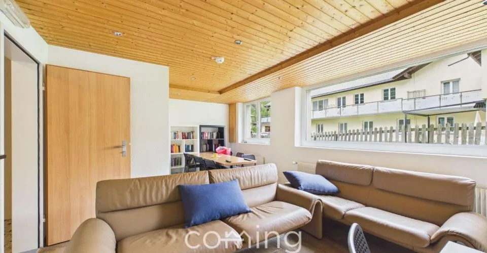 Chalet/Maison de groupes avec vue lointaine à Saas-Grund - potentiel d'aménagement et panorama alpin inclus
