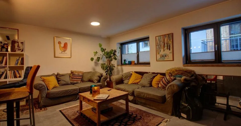 Immeuble d'habitation et commerciale – foto 7 di 9