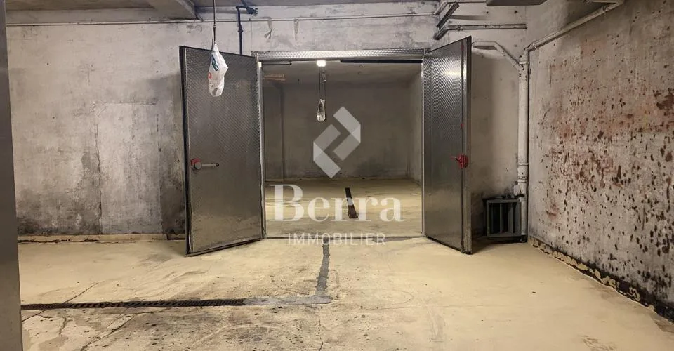 Bâtiment polyvalent à usage commercial et artisanal – Foto 4 von 9