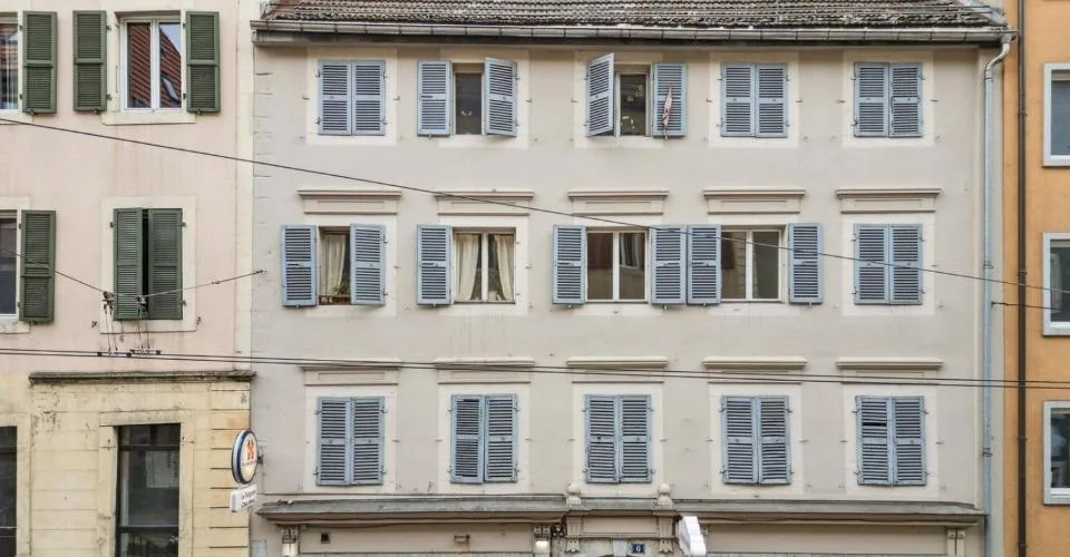 Immeuble mixte - Rendement net de 6 %, locataires en place