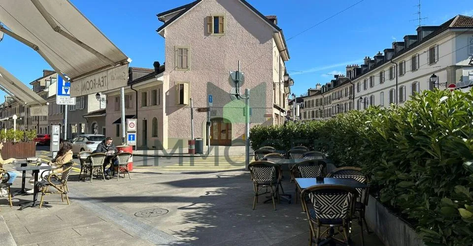 EXCLUSIF ET RARE : PETIT IMMEUBLE MIXTE DANS LE VIEUX CAROUGE