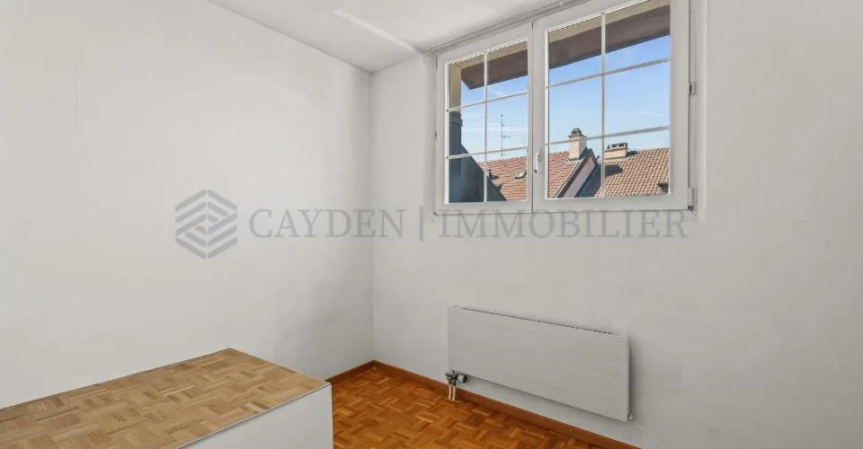 Exclusivité! immeuble de rendement mixte.