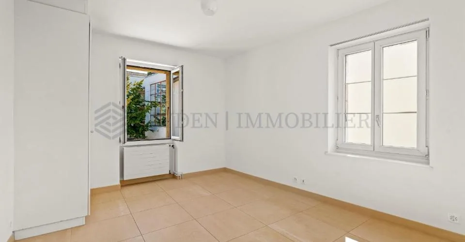 Exclusivité! immeuble de rendement mixte.