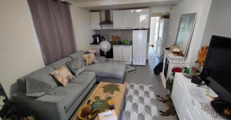 Maison avec 6 logements à fort rendement locatif!