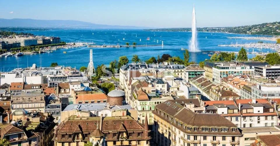 Immeuble locatif de 4 appartements à Genève