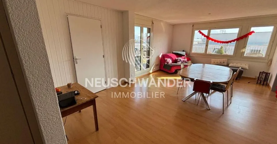 Situé dans le coeur de Delémont magnifique immeuble mixte