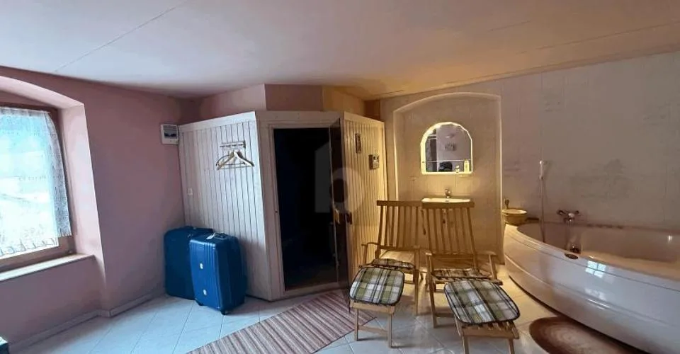 HOTEL RESTAURANT