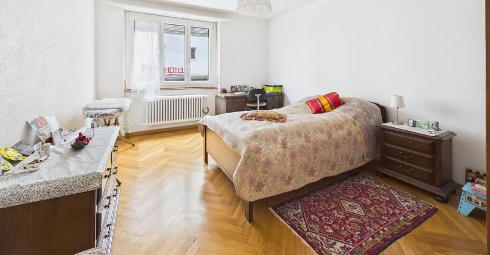 À vendre à Delémont : immeuble mixte comprenant 6 logements et 1 commerce – Foto 9 von 13