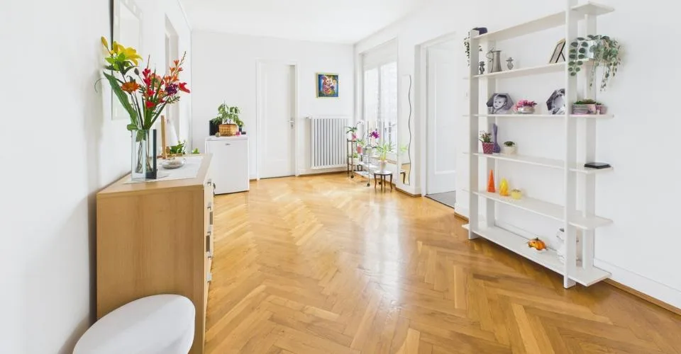 À vendre à Delémont : immeuble mixte comprenant 6 logements et 1 commerce – Foto 4 von 13
