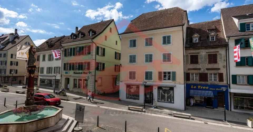 OpportunitÃ© unique : deux immeubles historiques au cÅ“ur de la vieille ville de DelÃ©mont