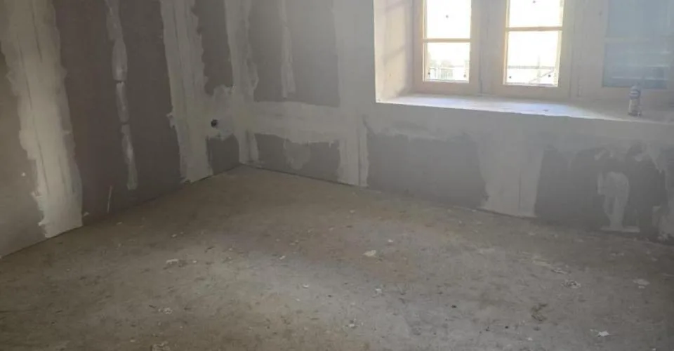 Immeuble entièrement transformé ? 4 appartements + 1 surface commerciale à Porrentruy(JU)