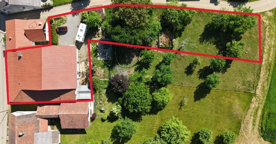 À vendre maison locative de 3 appartements et 15 box-dépôts à Movelier
