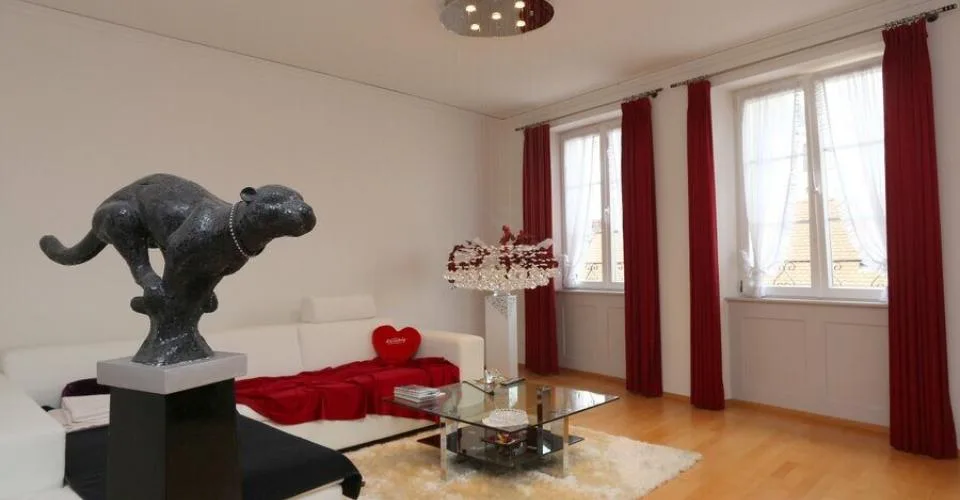 Immeuble de 2 logements, 1 studio et 1 bureau à vendre à Porrentruy