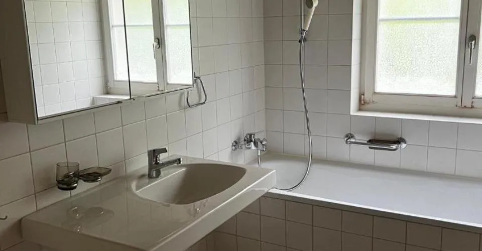 Immeuble locatif de 4 appartements à vendre à Charmoille